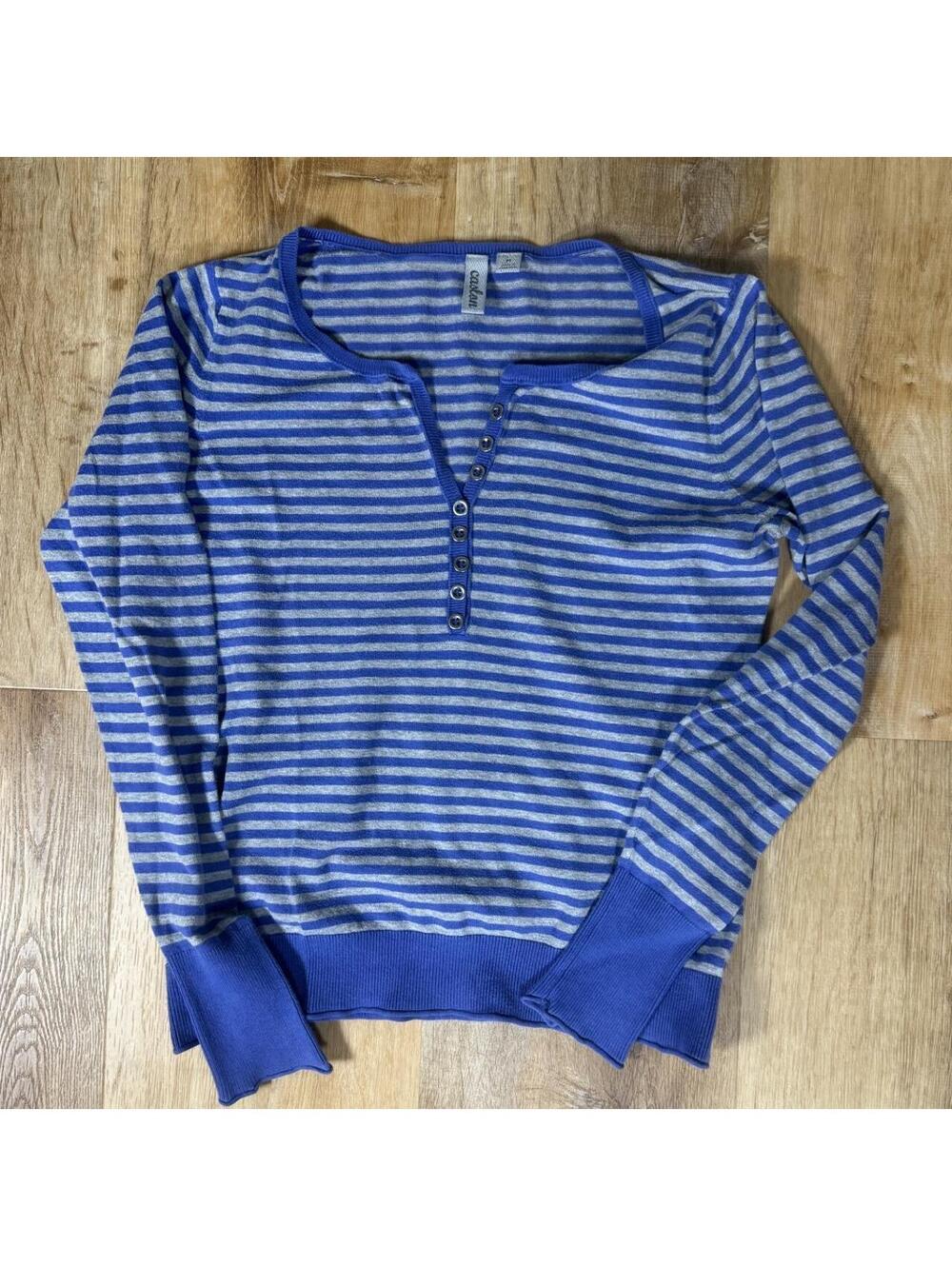 Blue Striped Long Sleeve Henley Shirt – Size M